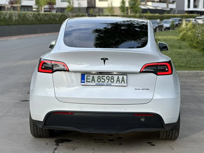 Tesla Model Y Dual motor, снимка 5 - Автомобили и джипове - 51756690