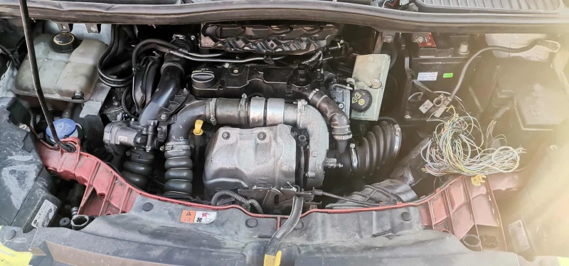 Ford C-max 1.6, снимка 7 - Автомобили и джипове - 52206690