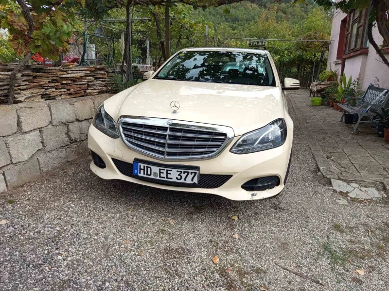 Mercedes-Benz E 220 W 212 Facelift Bluetec, снимка 5 - Автомобили и джипове - 52458520