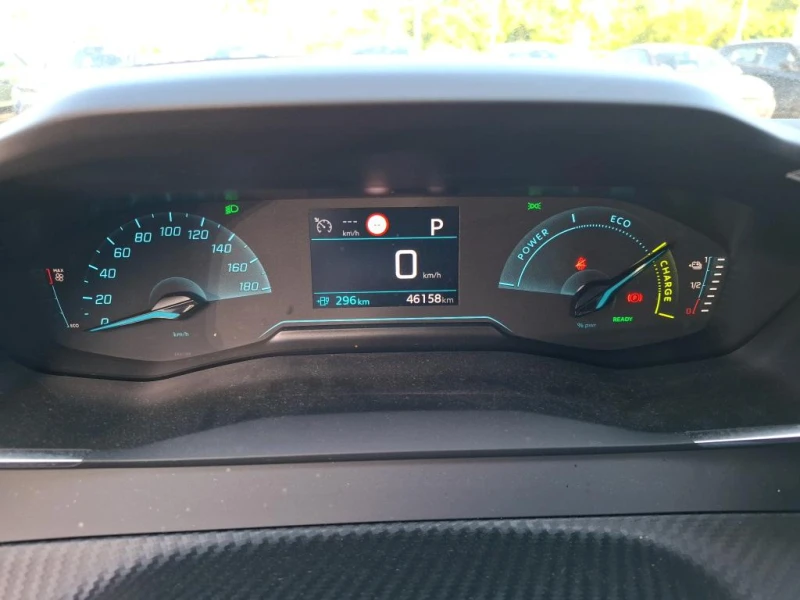 Peugeot 2008 E, снимка 3 - Автомобили и джипове - 53535952
