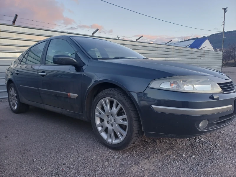 Renault Laguna 1.9 DCTI, снимка 8 - Автомобили и джипове - 53500331