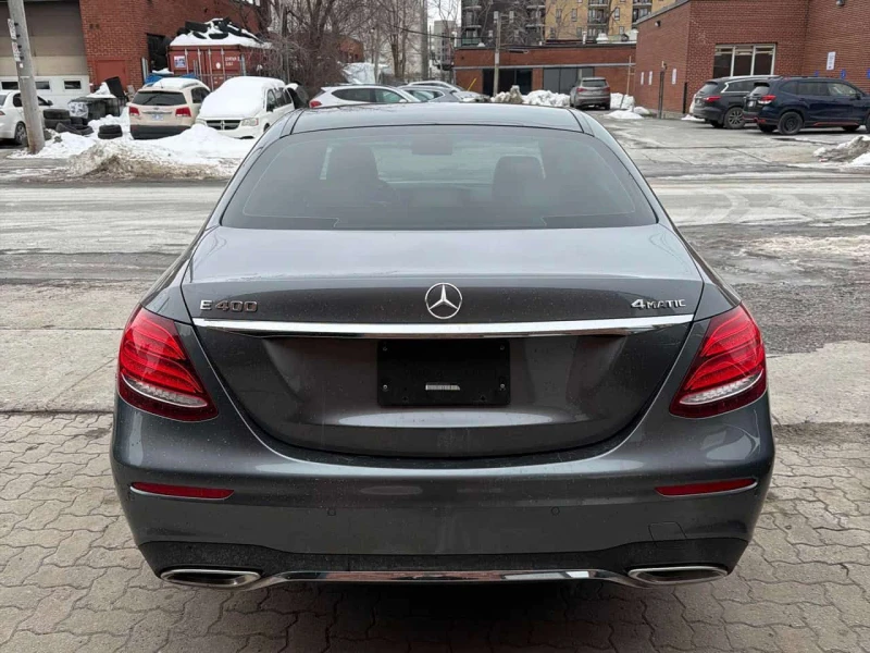 Mercedes-Benz E 400 * DISTRONIC* BURMESTER* 360КАМЕРИ* , снимка 4 - Автомобили и джипове - 53567666
