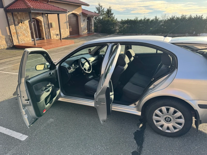 Skoda Octavia, снимка 6 - Автомобили и джипове - 53597315