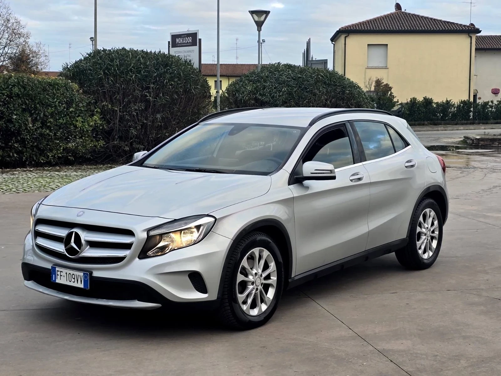Mercedes-Benz GLA 180 d EURO 6b, снимка 1