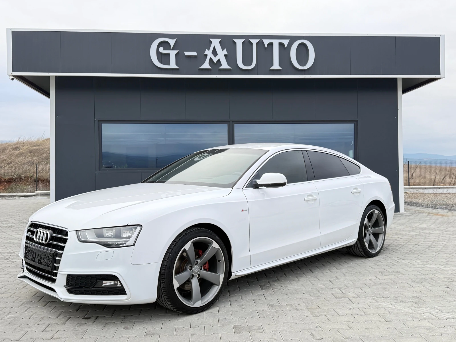 Audi A5 2.0TDI 190 ks S line Собствен лизинг !!!, снимка 1