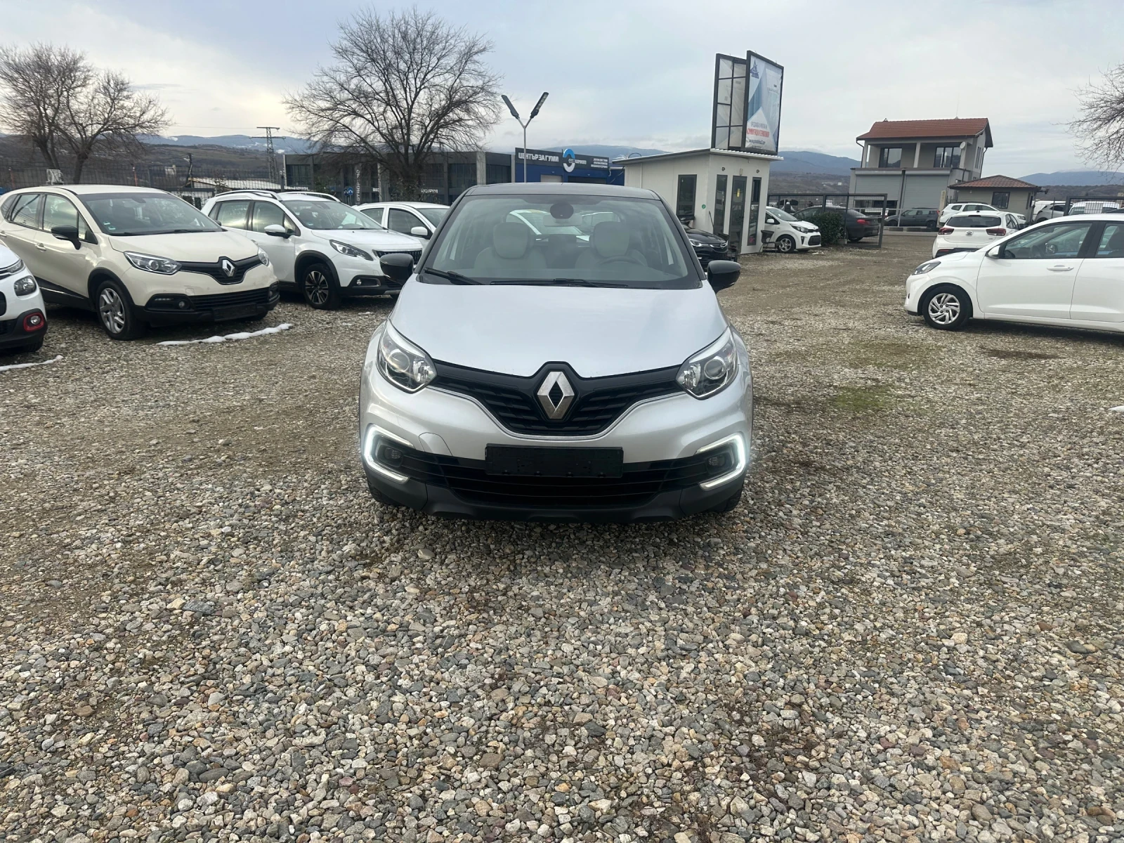 Renault Captur AUTOMATIC, снимка 1