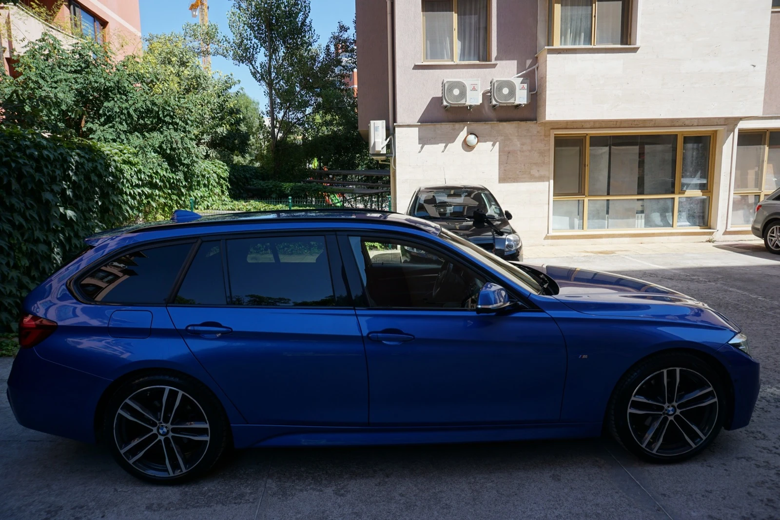 BMW 320 2.0 X drive M БГ - изображение 8