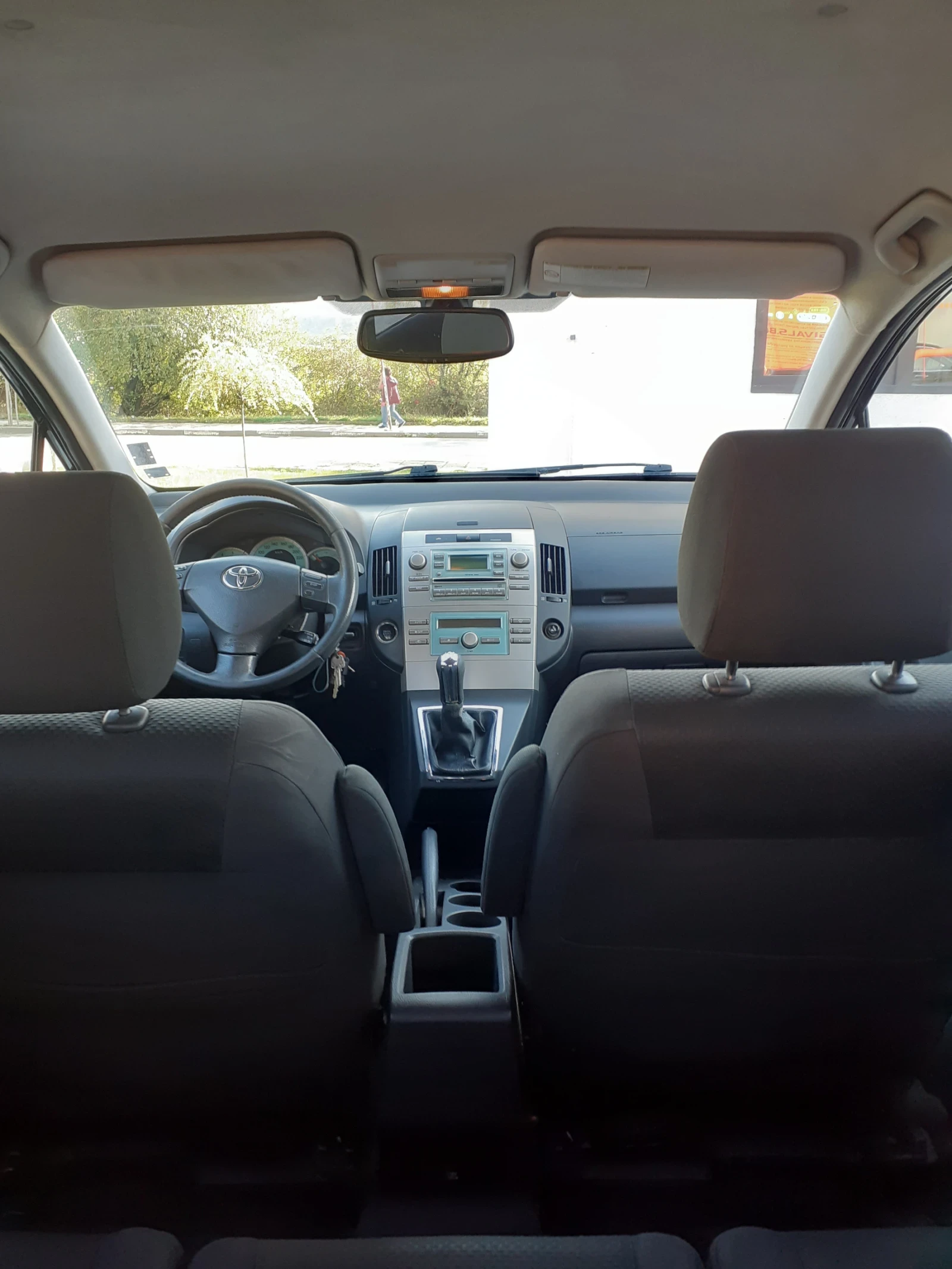 Toyota Corolla verso  - изображение 6