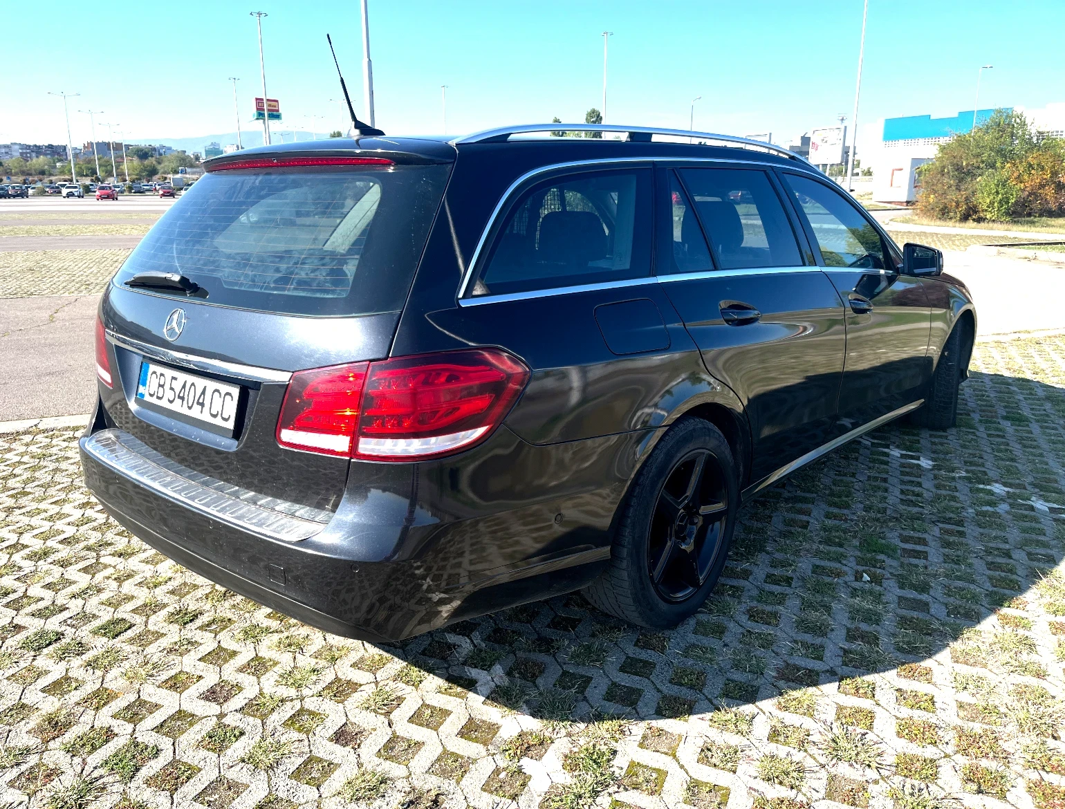 Mercedes-Benz E 200 BlueTec - изображение 5