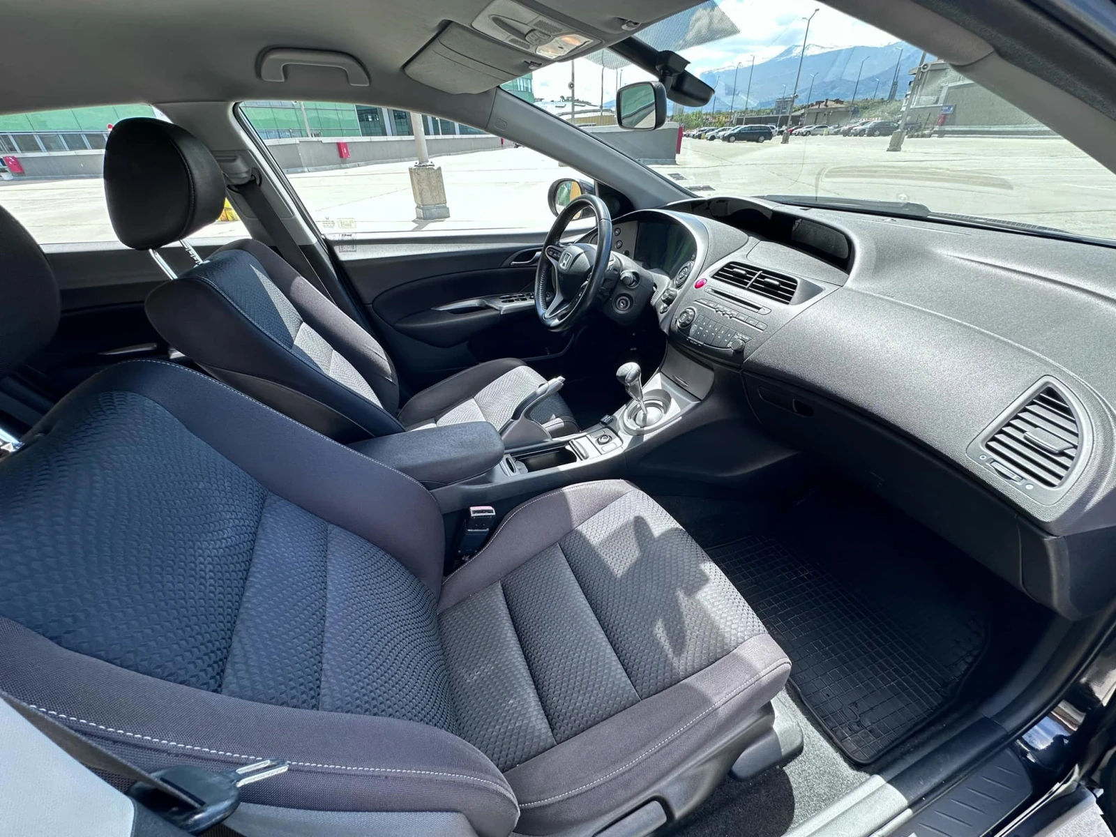 Honda Civic 1, 4 LPG - Регистриран - изображение 8