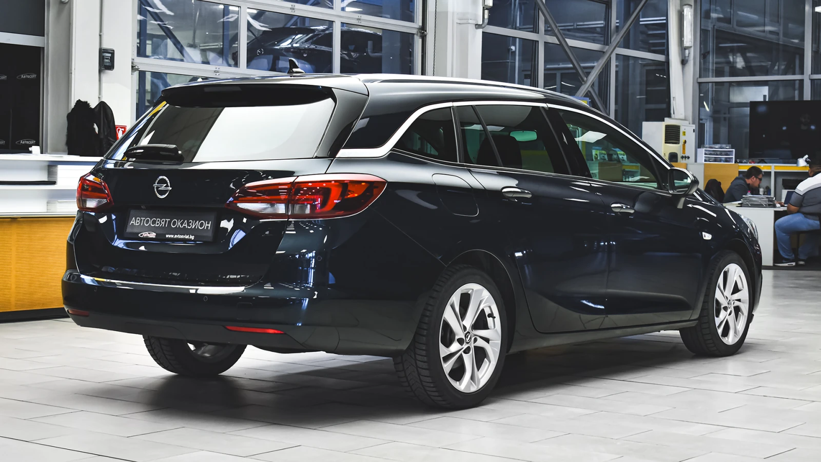 Opel Astra Sports Tourer 1.6d Ultimate Automatic - изображение 6