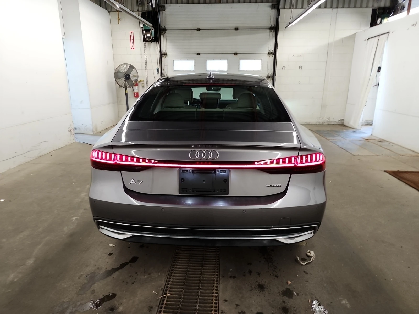 Audi A7 TECHNIK * CARFAX * АвтоКредит * Цена до България*  - изображение 5