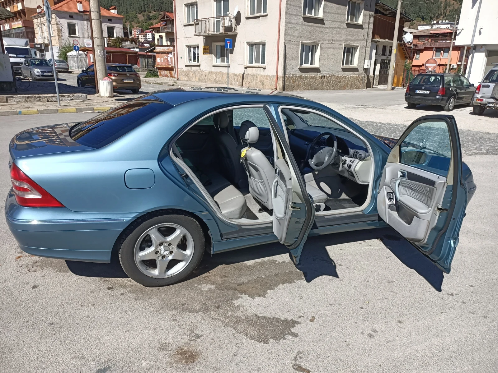 Mercedes-Benz C 270 | Mobile.bg   6