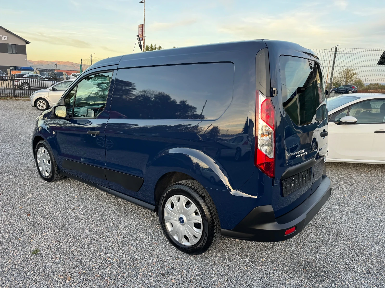 Ford Connect Transit 1.5Tdci Facelift!!! 3 seats!!  - изображение 4