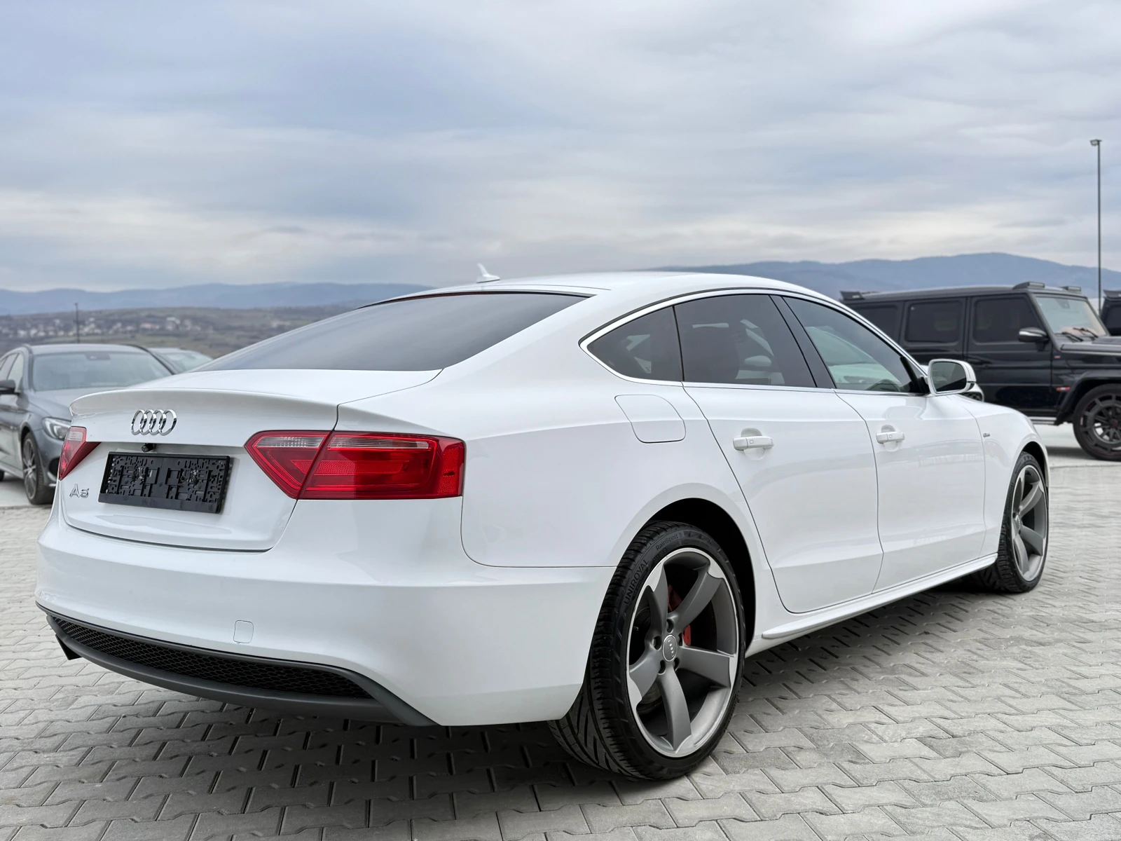 Audi A5 2.0TDI 190 ks S line Собствен лизинг !!! - изображение 5