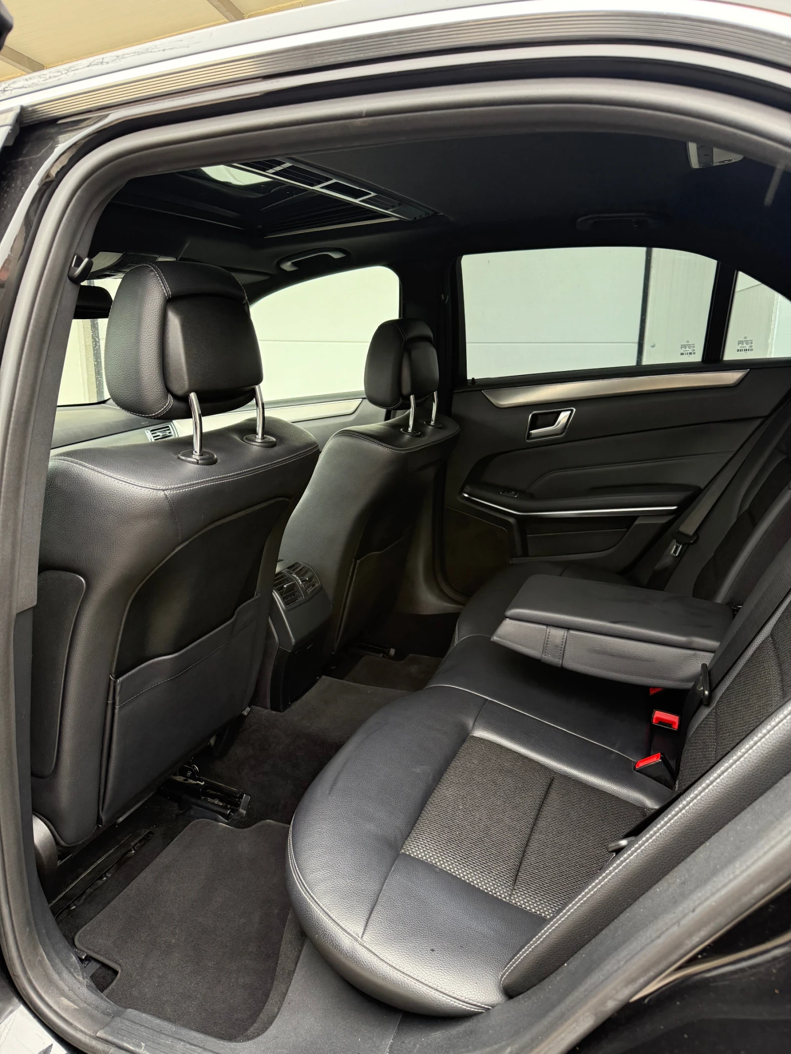 Mercedes-Benz E 220 7G-Tronic/LED/�������  | Mobile.bg � ����������� 12