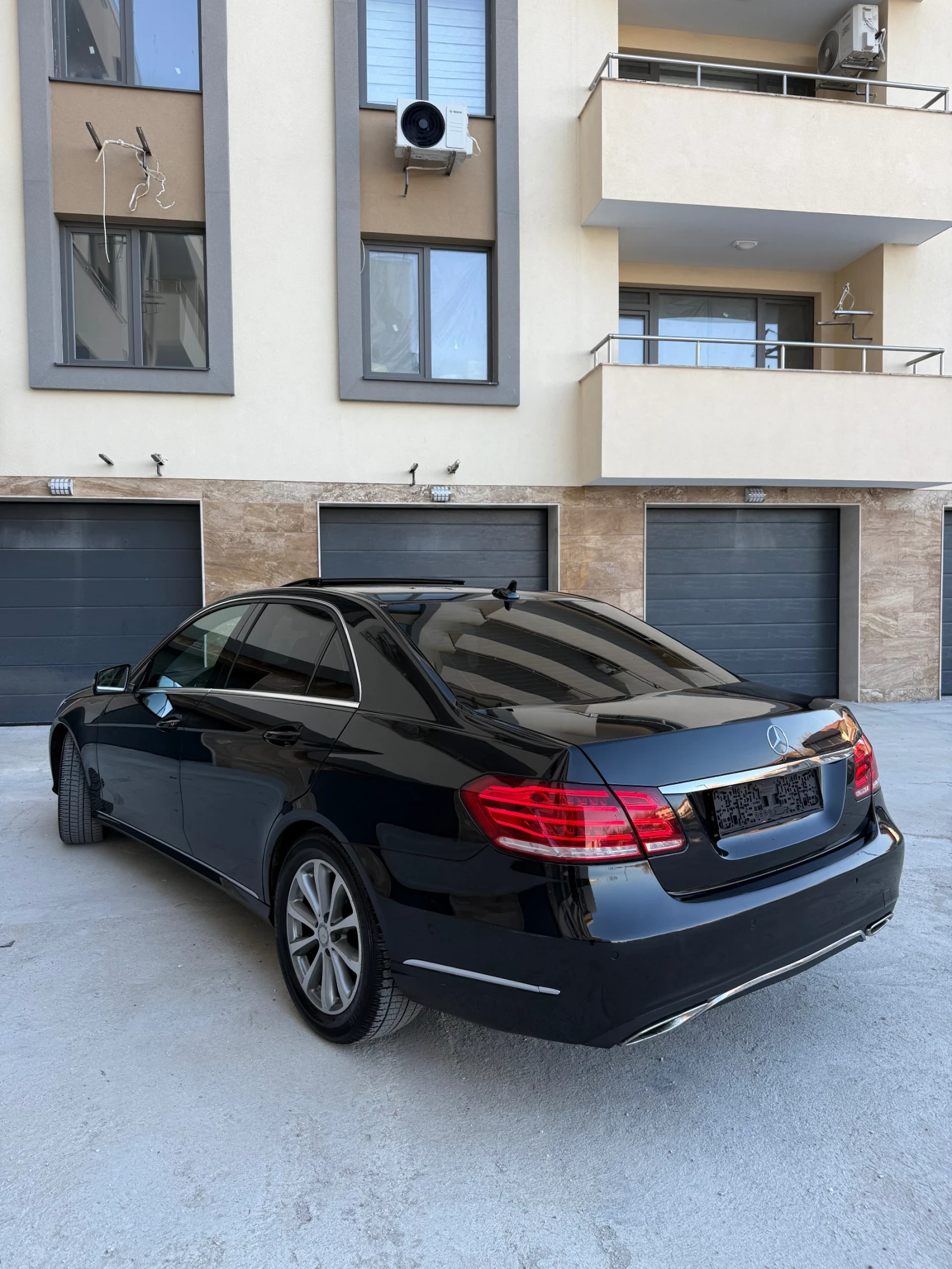 Mercedes-Benz E 220 7G-Tronic/LED/Шибедах , снимка 6 - Автомобили и джипове - 53853008