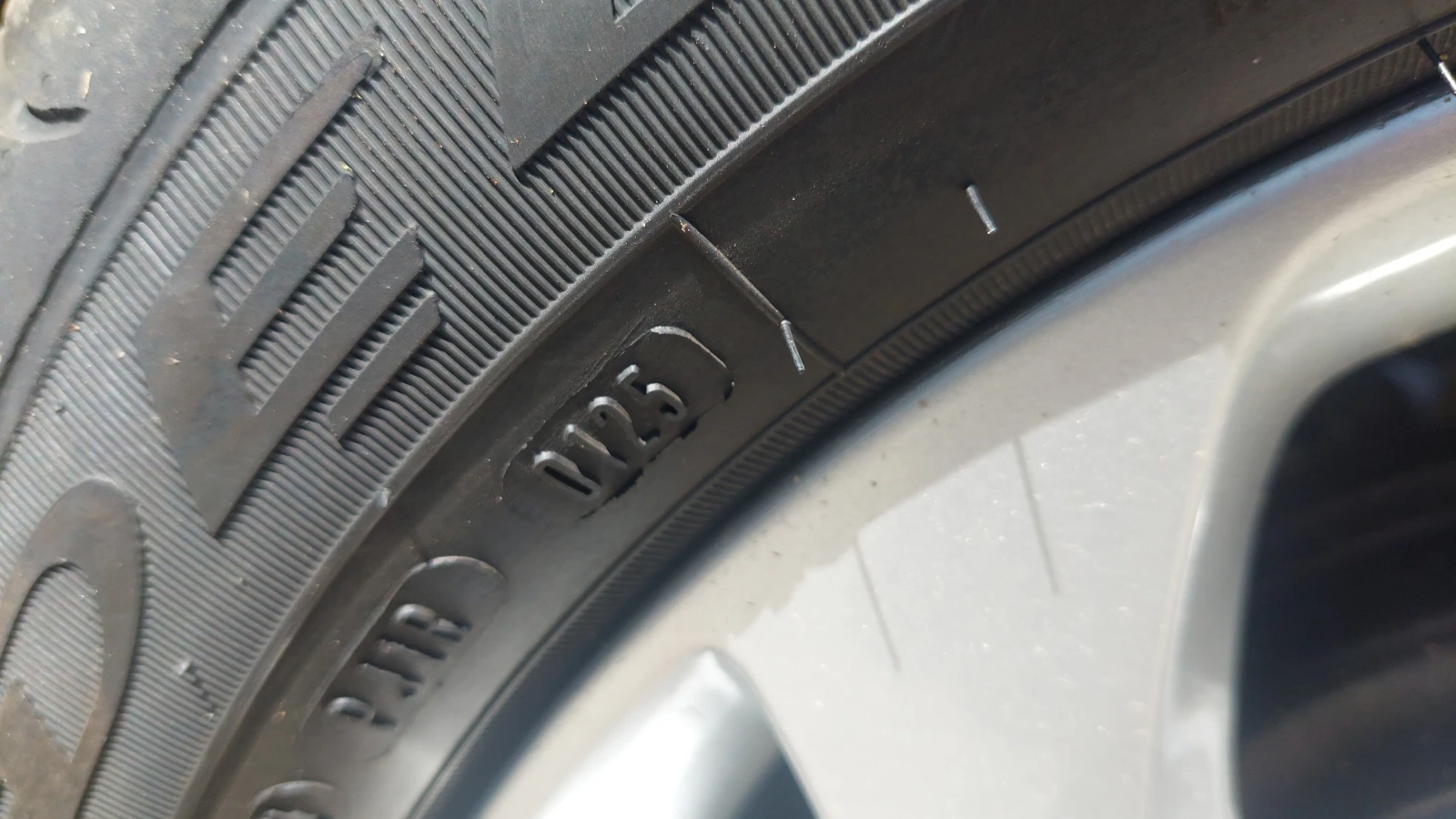 Ford Fiesta 69000 км. , снимка 12 - Автомобили и джипове - 54244608