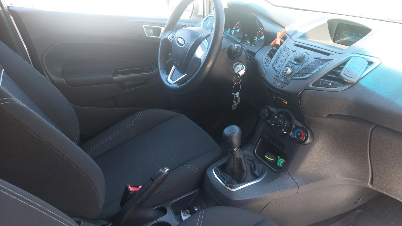 Ford Fiesta 69000 км. , снимка 11 - Автомобили и джипове - 54244608