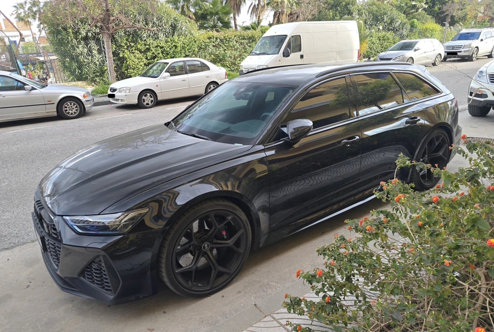 Audi Rs6 Avant Performance 4.0 TFSI V8 Quattro , снимка 3 - Автомобили и джипове - 54427727