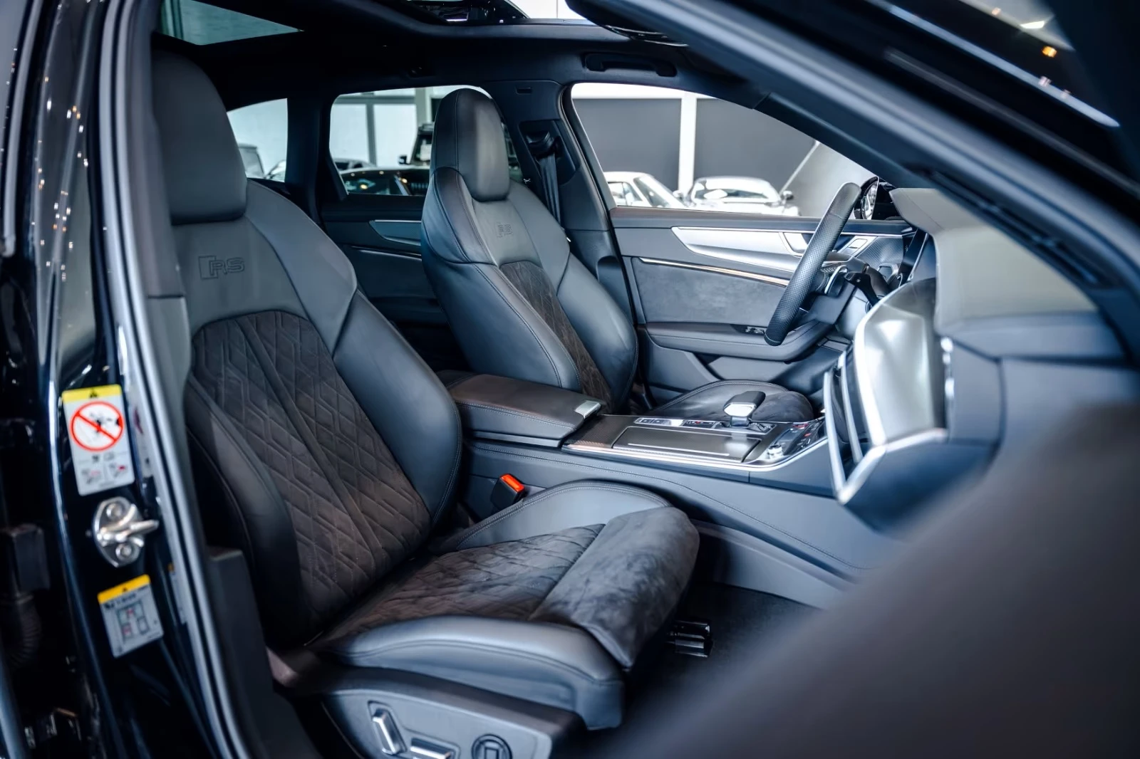 Audi Rs6 Avant Performance 4.0 TFSI V8 Quattro , снимка 11 - Автомобили и джипове - 54427727