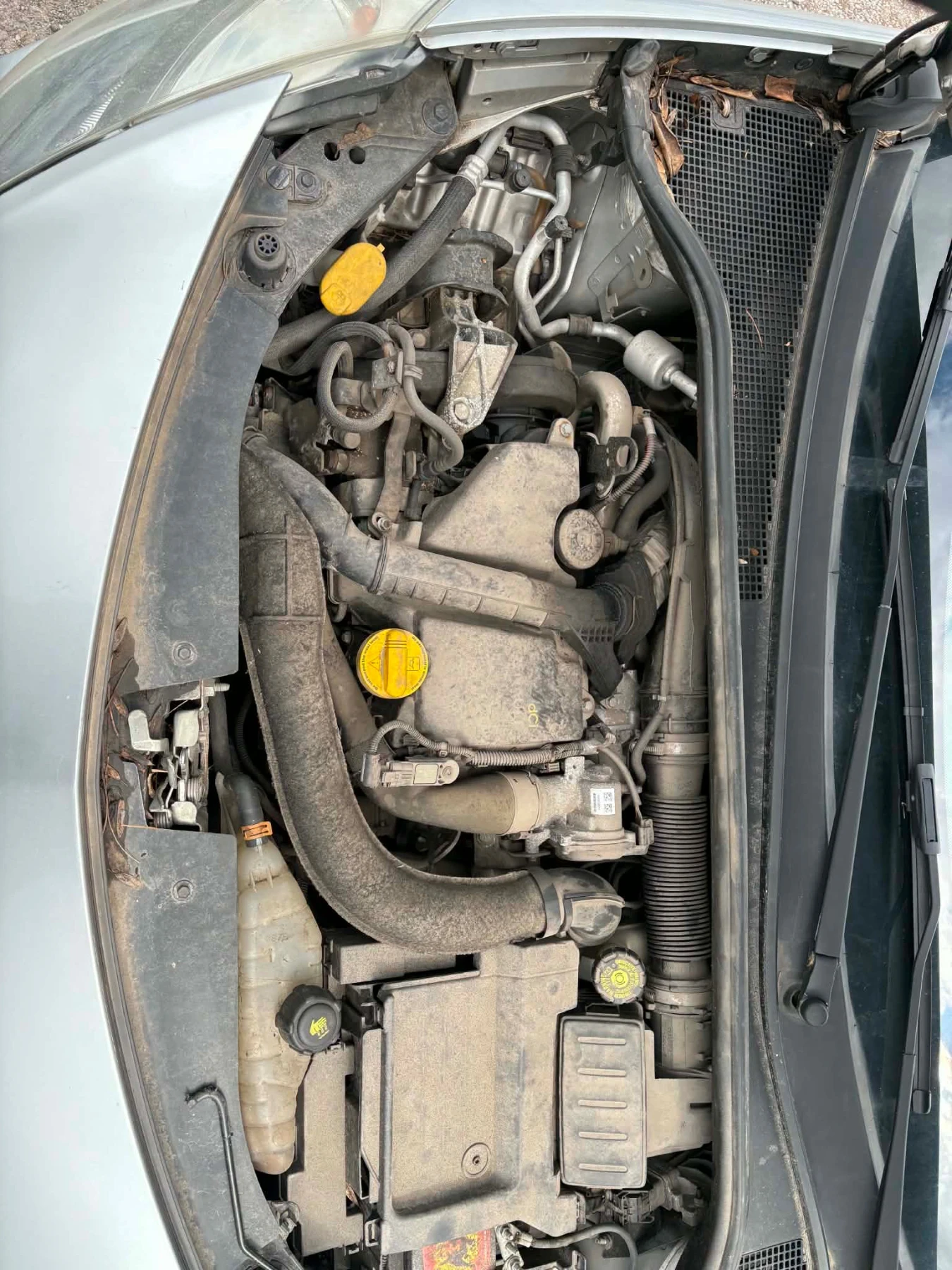 Renault Clio 1.5 dci, снимка 7 - Автомобили и джипове - 54766680