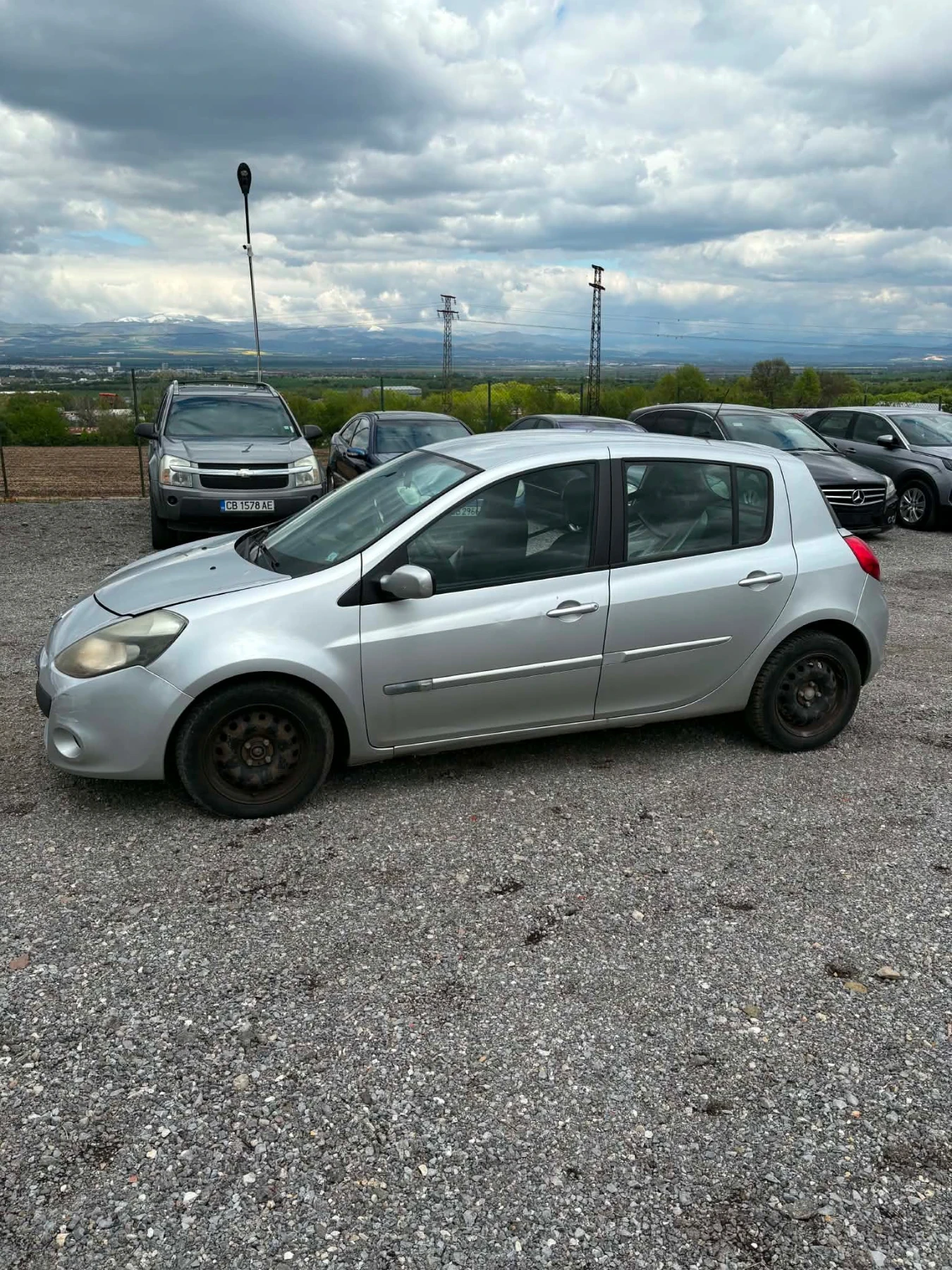 Renault Clio 1.5 dci, снимка 2 - Автомобили и джипове - 54766680