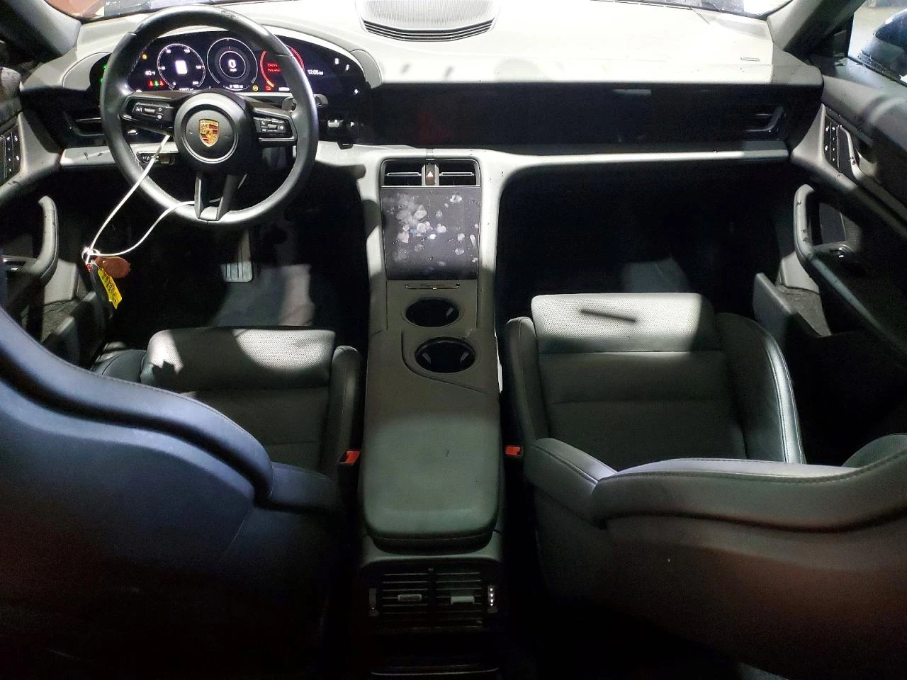 Porsche Taycan, снимка 8 - Автомобили и джипове - 54446299