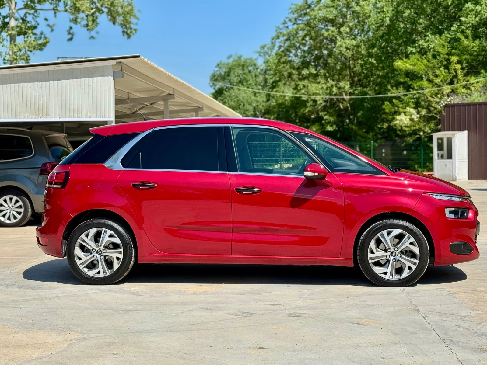 Citroen C4 Picasso * EXECUTIVE* AUTO* FULL* DISTR* , снимка 8 - Автомобили и джипове - 54511778