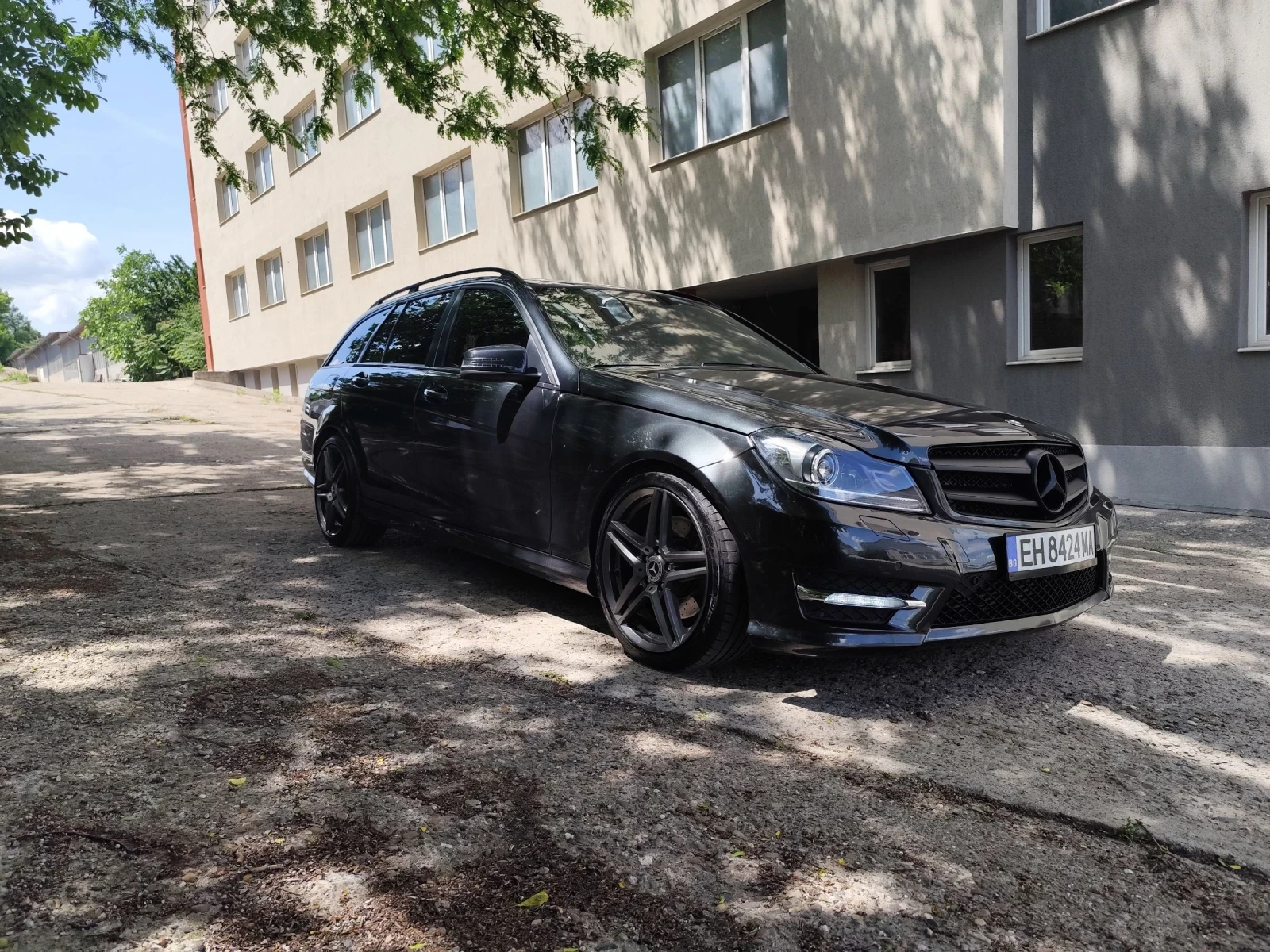 Mercedes-Benz C 250 AMG Sport+ 4matic, снимка 8 - Автомобили и джипове - 54701079