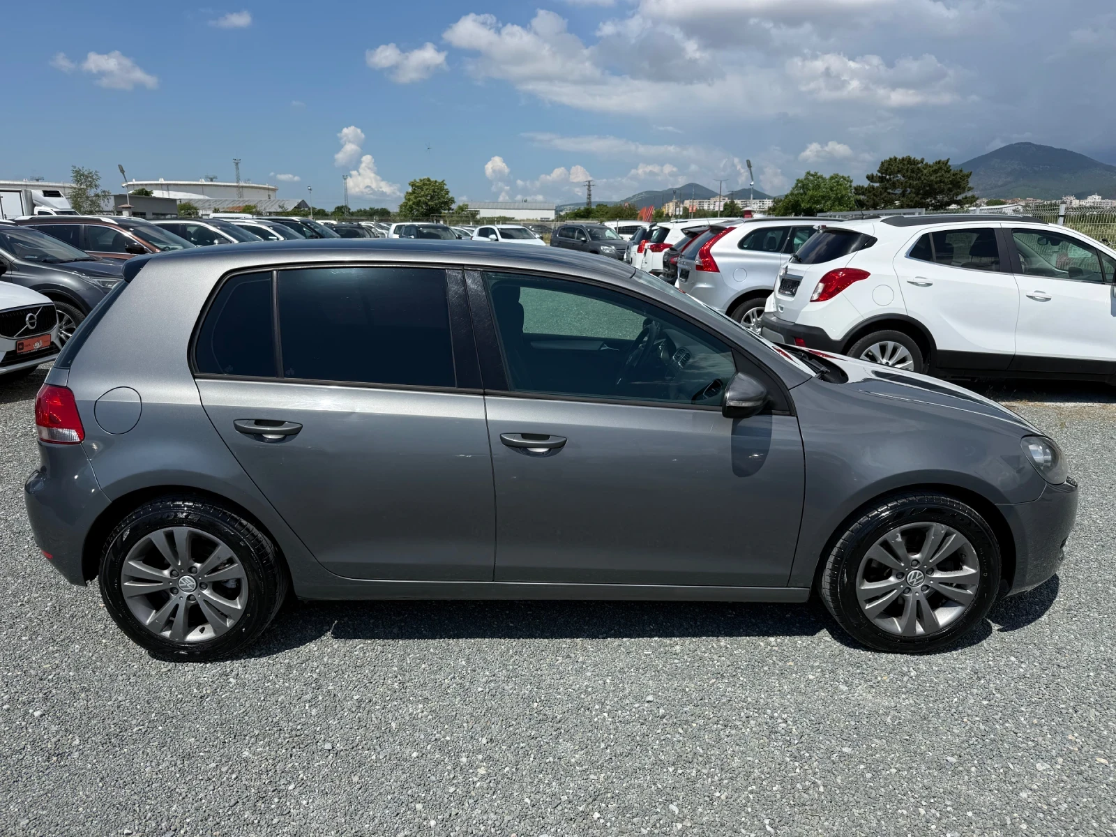 VW Golf (KATO НОВА), снимка 4 - Автомобили и джипове - 54785964