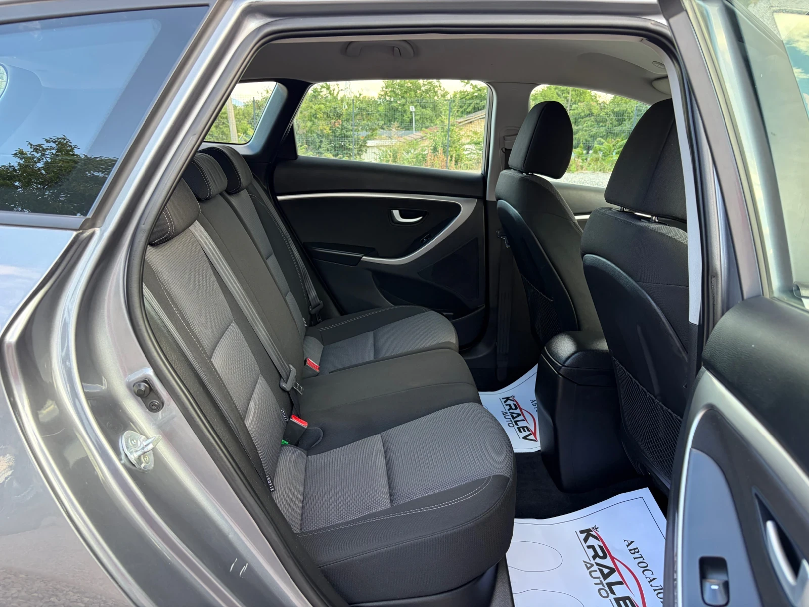 Hyundai I30 1.6CRDI | Mobile.bg � ����������� 11
