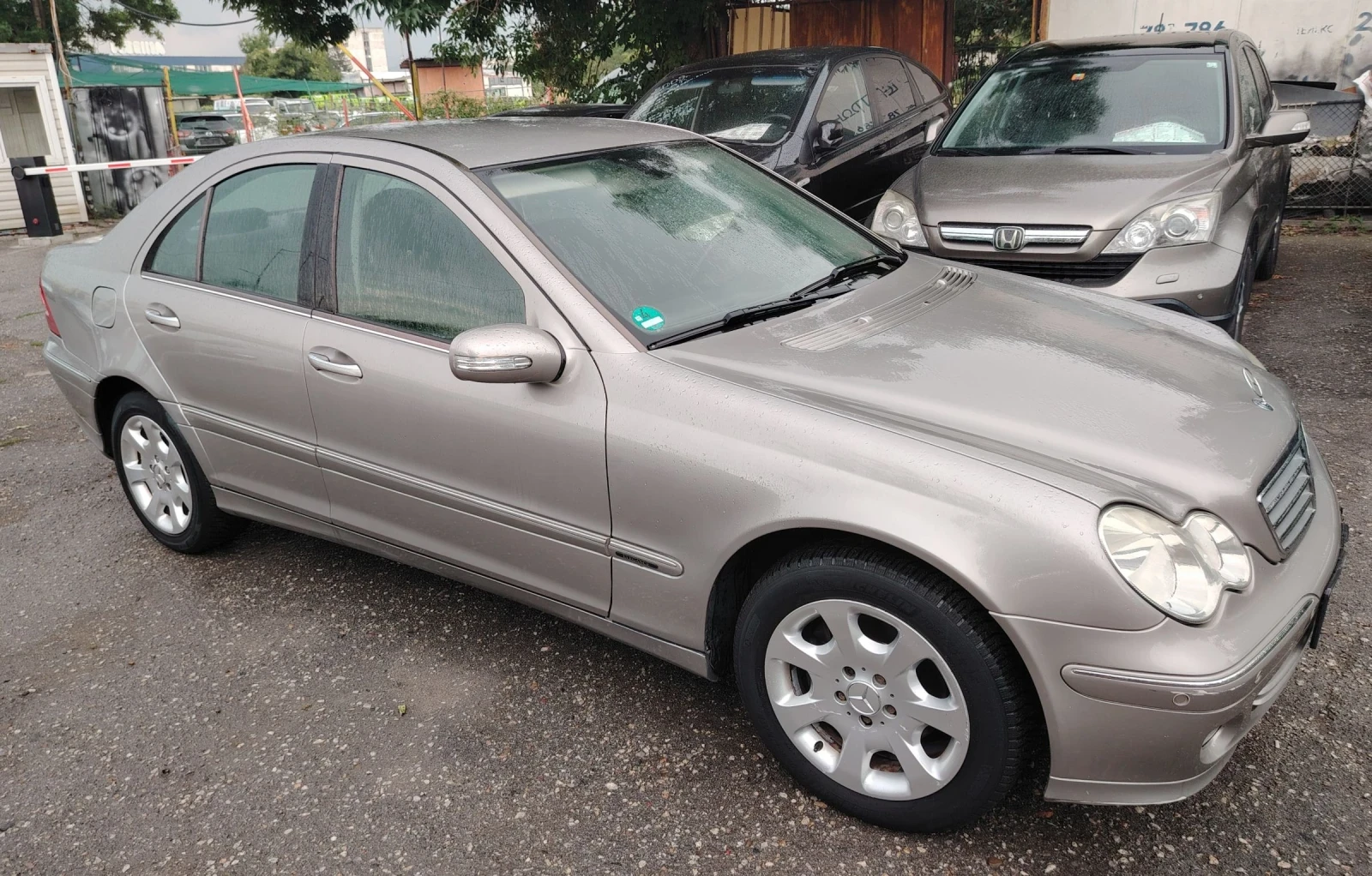 Mercedes-Benz C 180 Kompressor/ELEGANSE, снимка 3 - Автомобили и джипове - 55327159