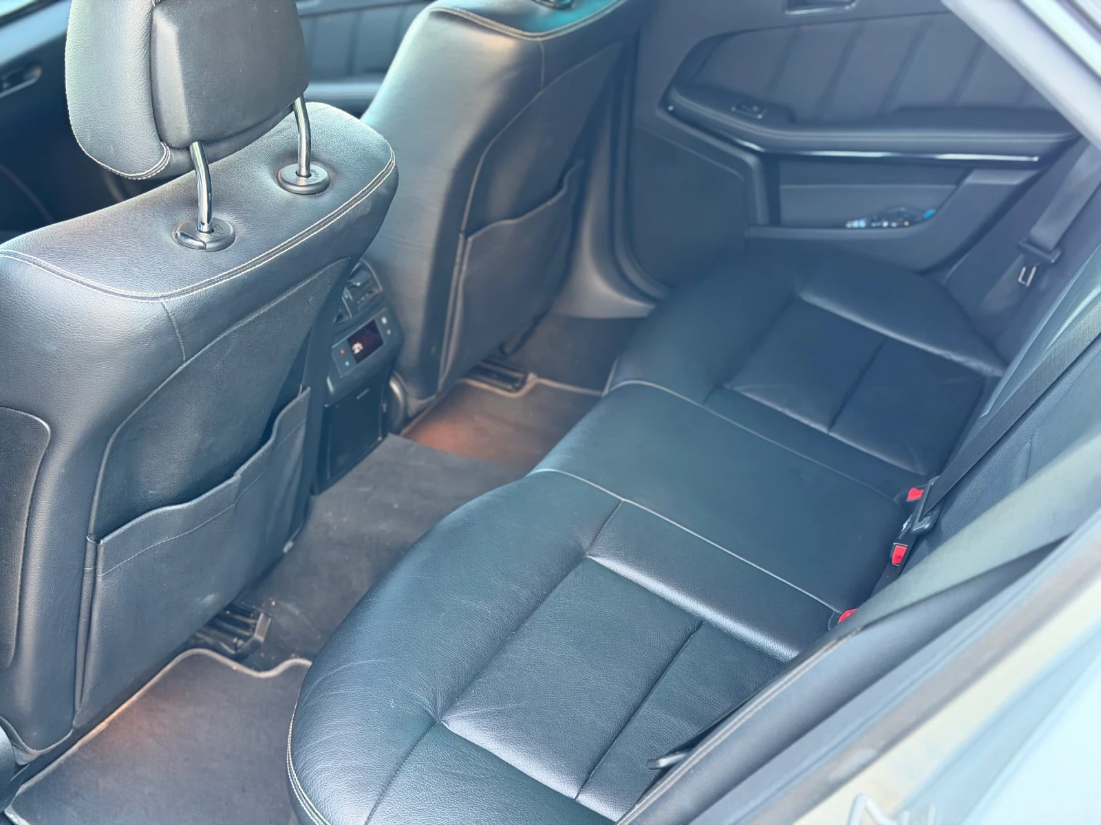 Mercedes-Benz E 350 ///AMG, снимка 12 - Автомобили и джипове - 55504305