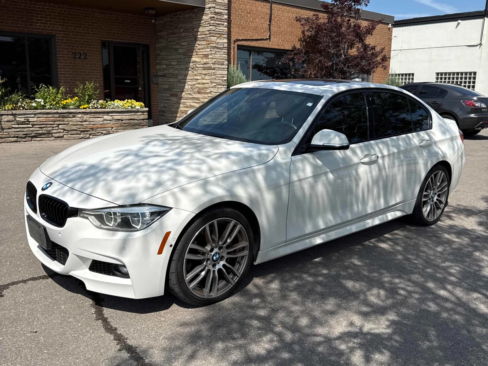 BMW 340 XDrive40i* HARMAN KARDON* HEAD-UP* LIEN ASSIST* CA, снимка 2 - Автомобили и джипове - 55830321