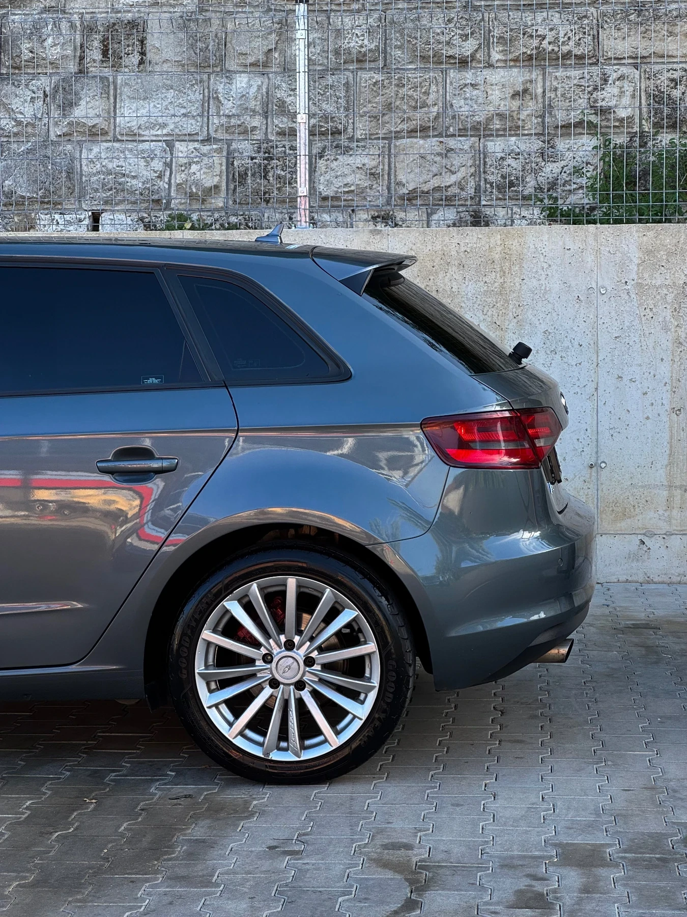 Audi A3 1.6tdi / ПРОМО / ОБСЛУЖЕН, снимка 7 - Автомобили и джипове - 55988703