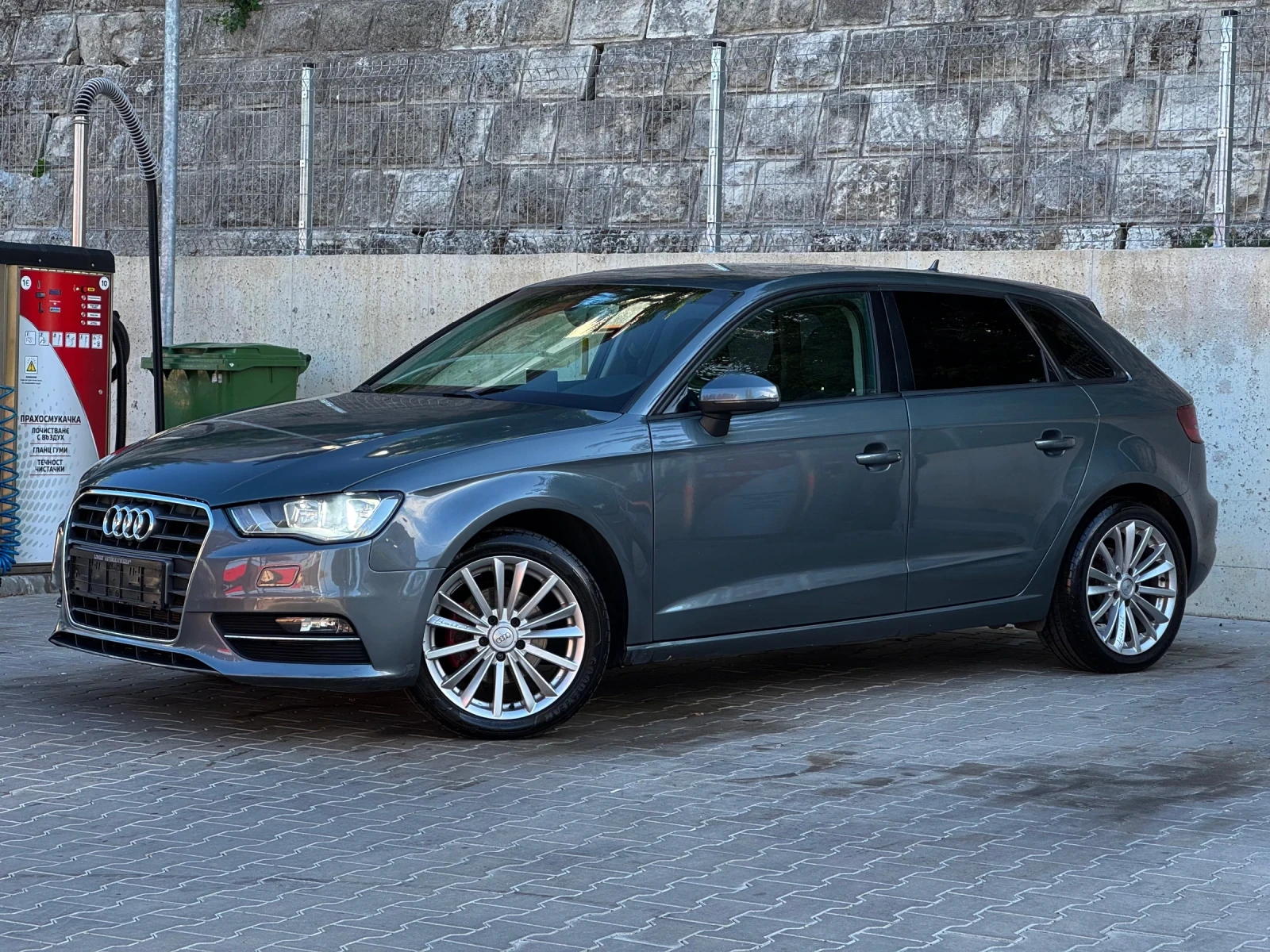 Audi A3 1.6tdi / ПРОМО / ОБСЛУЖЕН, снимка 3 - Автомобили и джипове - 55988703
