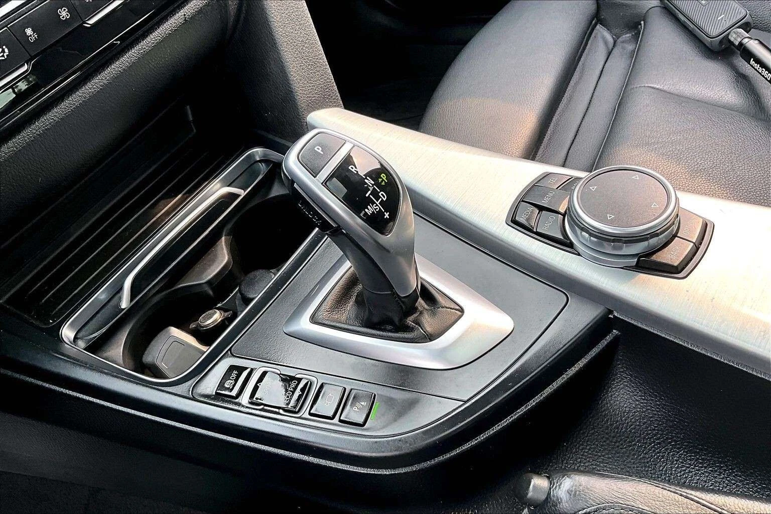 BMW 328 i XDRIVE LEATHER | SUNROOF | BLUETOOTH, снимка 10 - Автомобили и джипове - 56003029