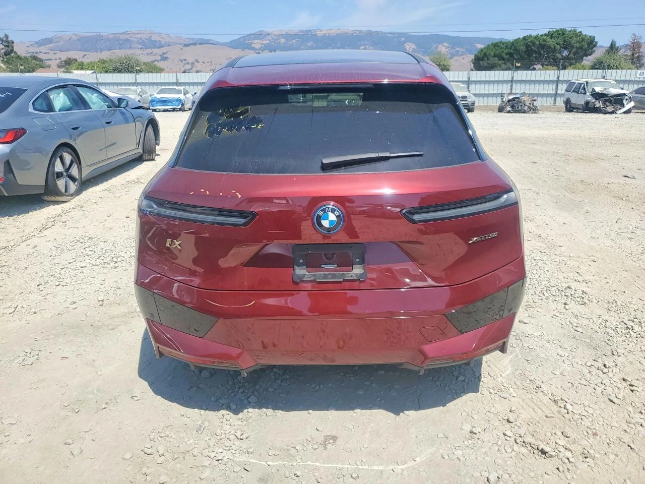 BMW iX 50 ///M Pack Swarowski, снимка 6 - Автомобили и джипове - 56275043