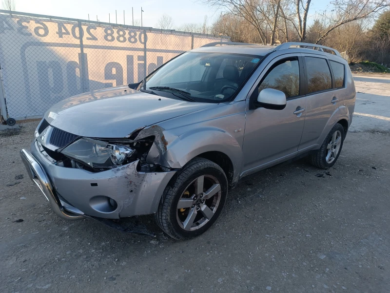 Mitsubishi Outlander 2.0 DI-D, снимка 2 - Автомобили и джипове - 50066869