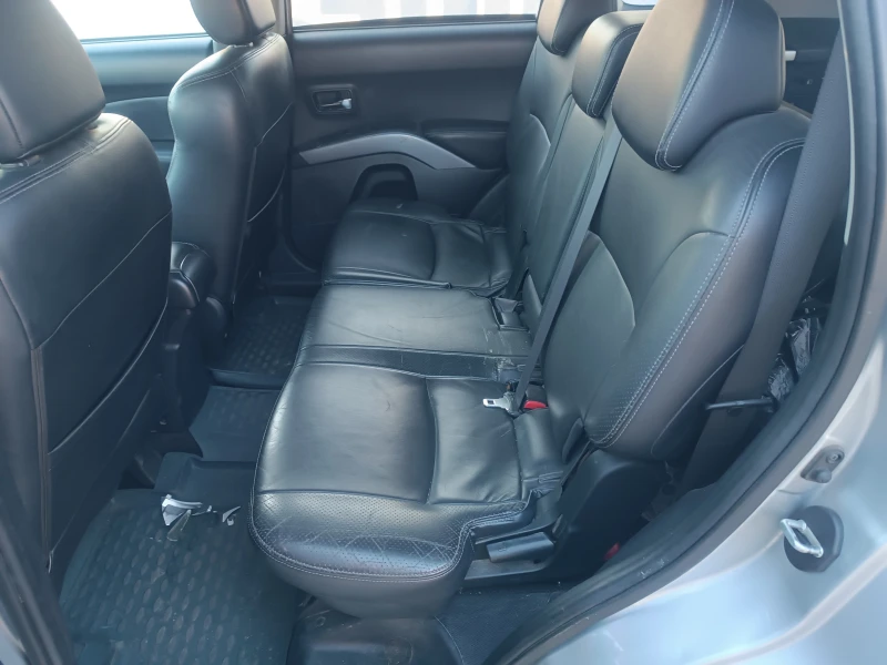 Mitsubishi Outlander 2.0 DI-D, снимка 9 - Автомобили и джипове - 50066869