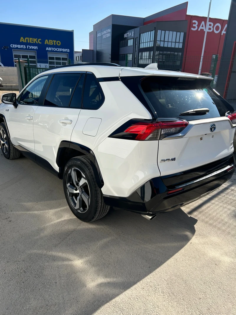 Toyota Rav4, снимка 4 - Автомобили и джипове - 48836453