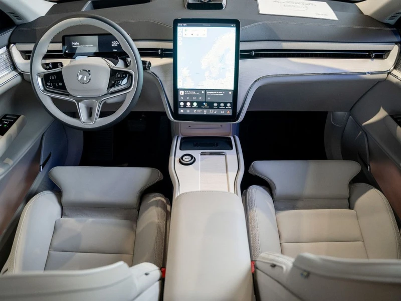 Volvo EX90 PLUS/SINGLE-MOTOR/277HP/360/PANO/AMBI/LED/174f, снимка 8 - Автомобили и джипове - 50656496