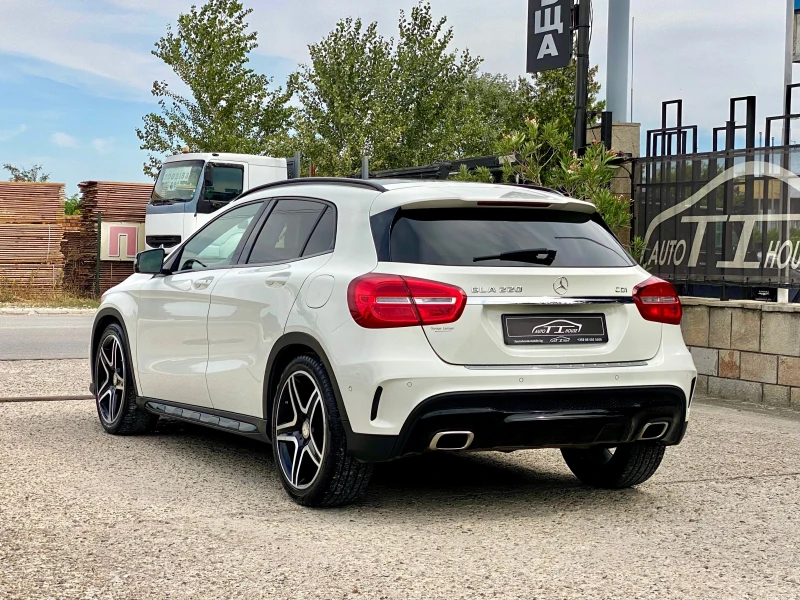 Mercedes-Benz GLA 220 AMG* Pano* Keyless GO* Harman/Kardon* , снимка 4 - Автомобили и джипове - 51584317