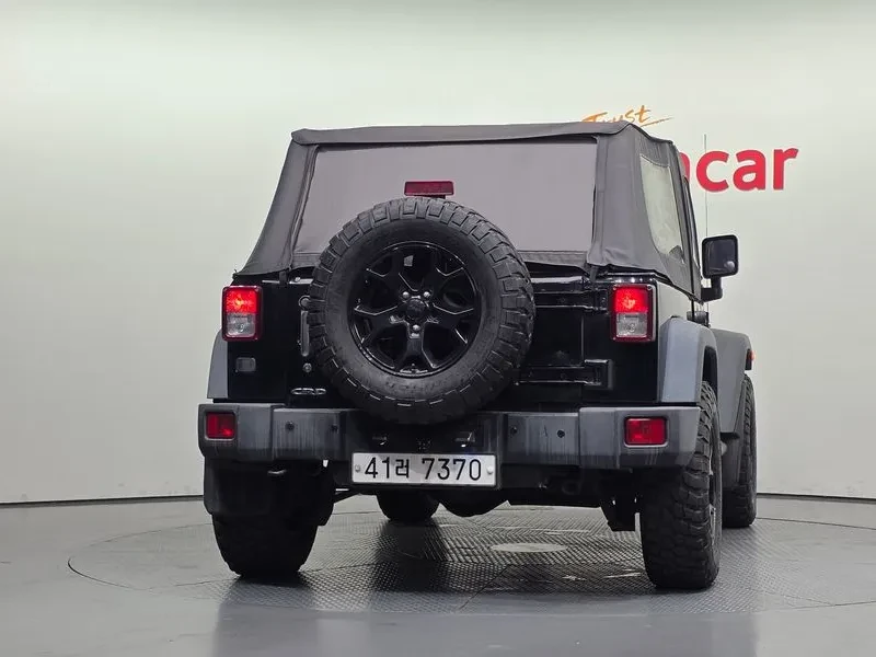 Jeep Wrangler 2.8 Diesel Rubicon 2-Door, снимка 4 - Автомобили и джипове - 56253060