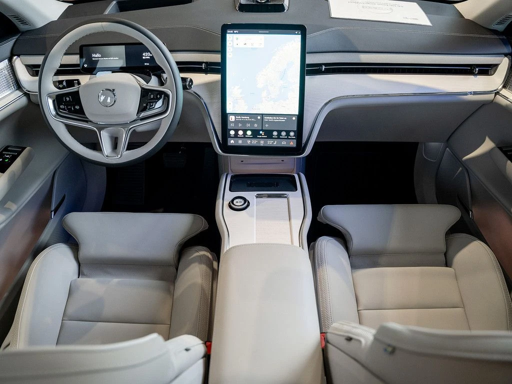 Volvo EX90 PLUS/SINGLE-MOTOR/277HP/360/PANO/AMBI/LED/174f - изображение 8