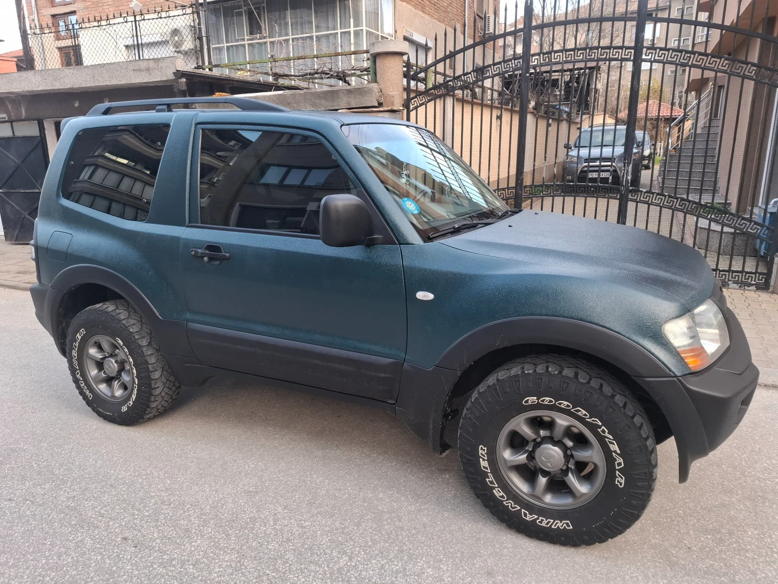 Mitsubishi Pajero УНИКАТ, снимка 4 - Автомобили и джипове - 54150992