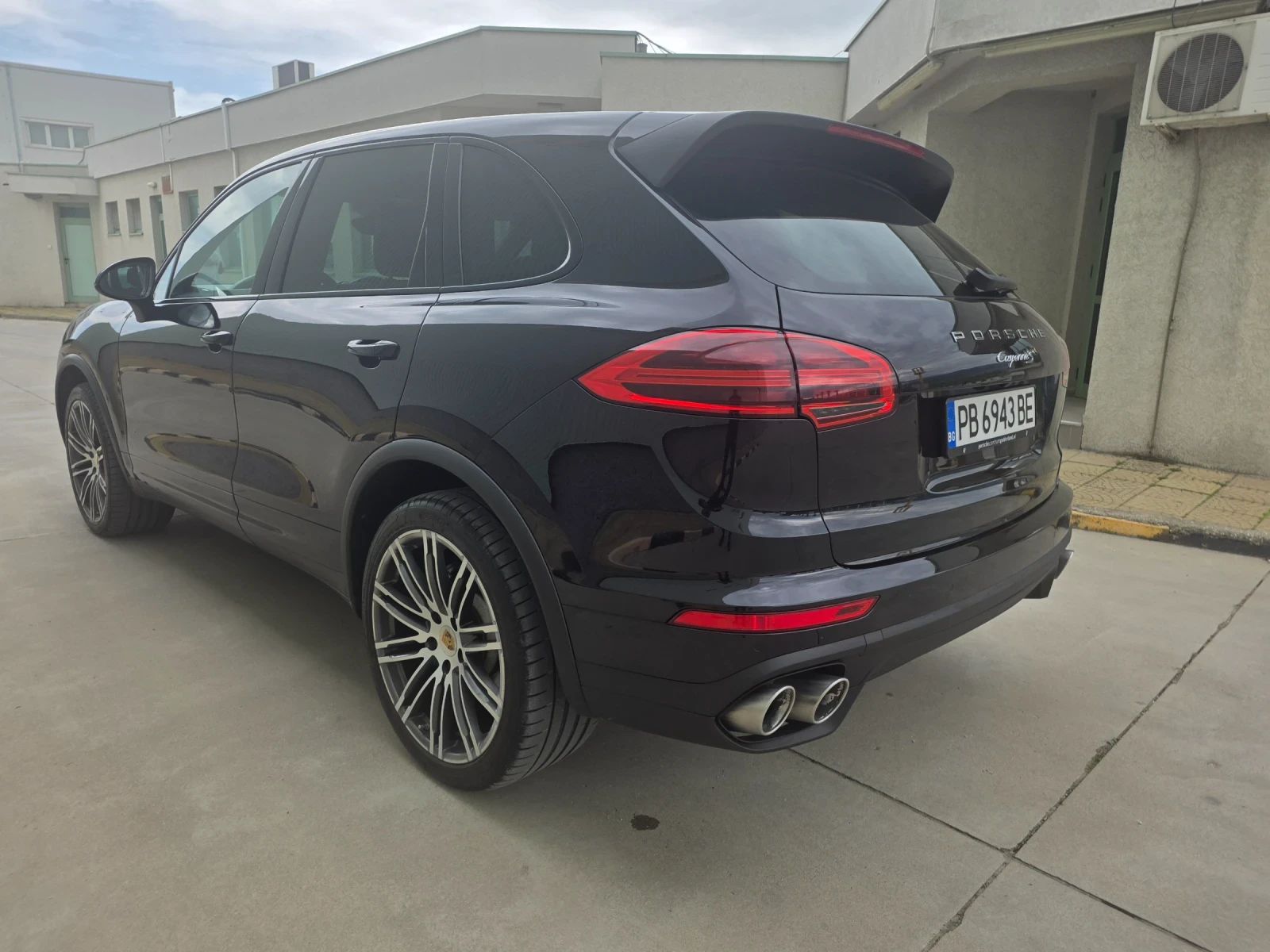 Porsche Cayenne, снимка 3 - Автомобили и джипове - 54500026