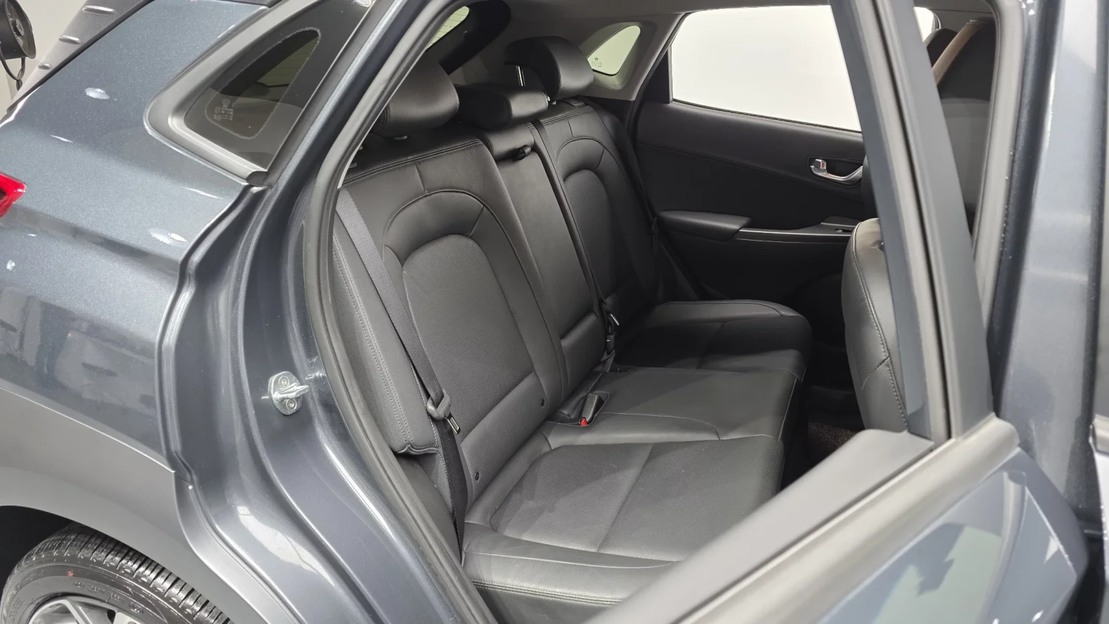 Hyundai Kona Hybrid подгрев* обдухване* , снимка 12 - Автомобили и джипове - 54699386