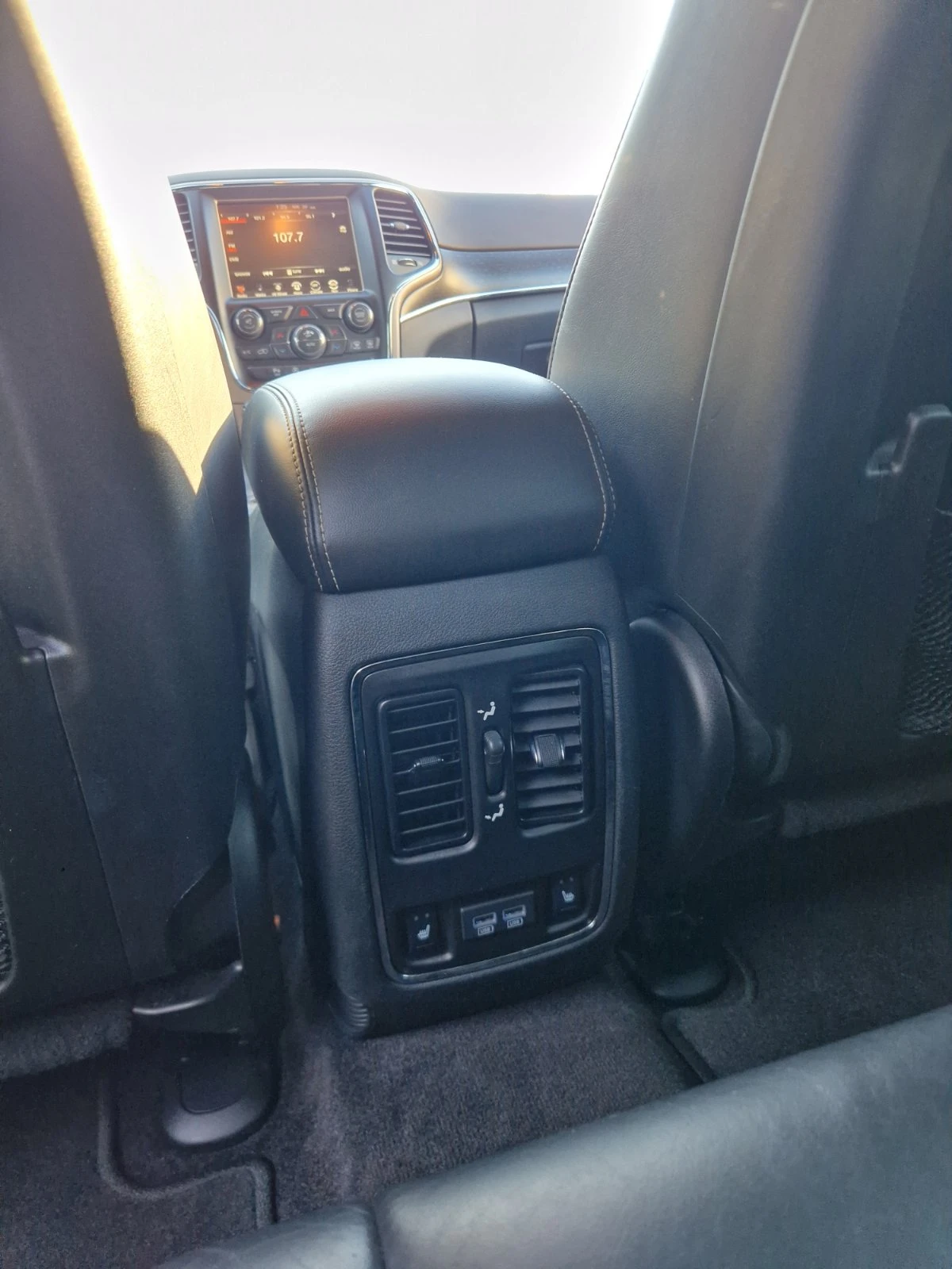 Jeep Grand cherokee 3.6 V6 FaceLift, снимка 16 - Автомобили и джипове - 55262625